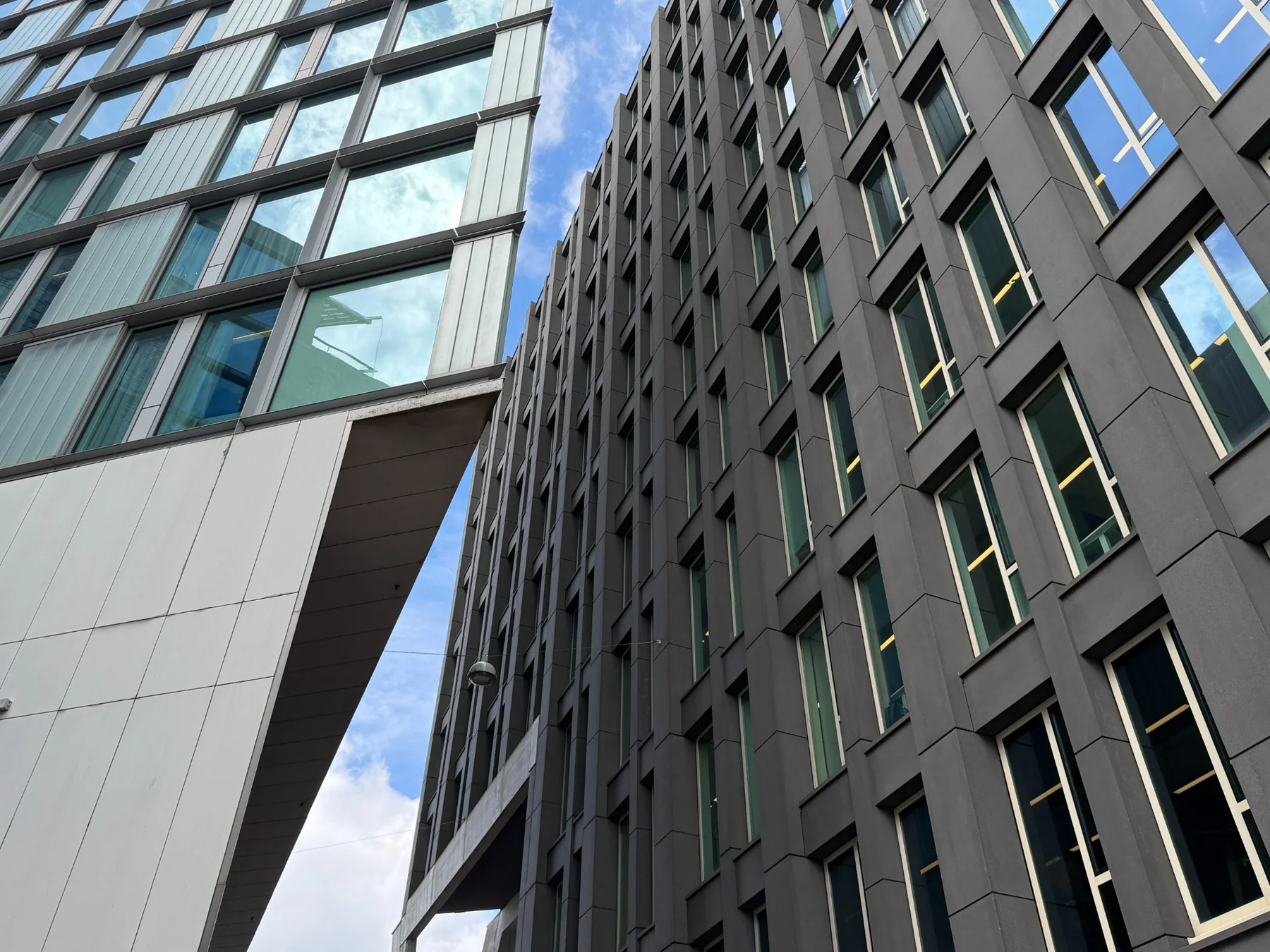 Moderne gevels vanuit een technisch perspectief